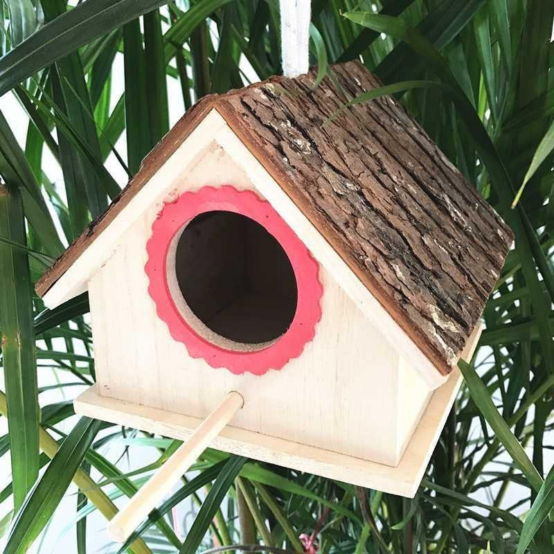Wooden Bird House – Outdoor Parrot Nesting Box for Breeding & Shelter